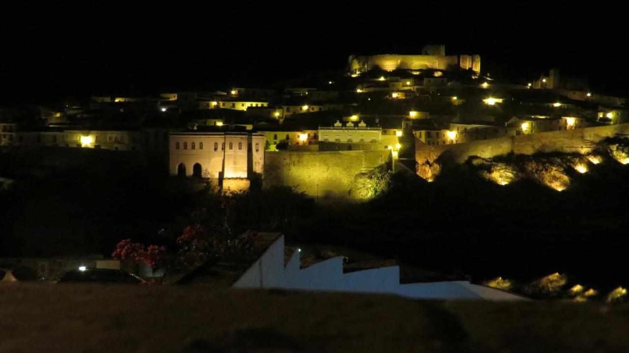 Casa Da Tia Amalia Hostel Mértola Buitenkant foto